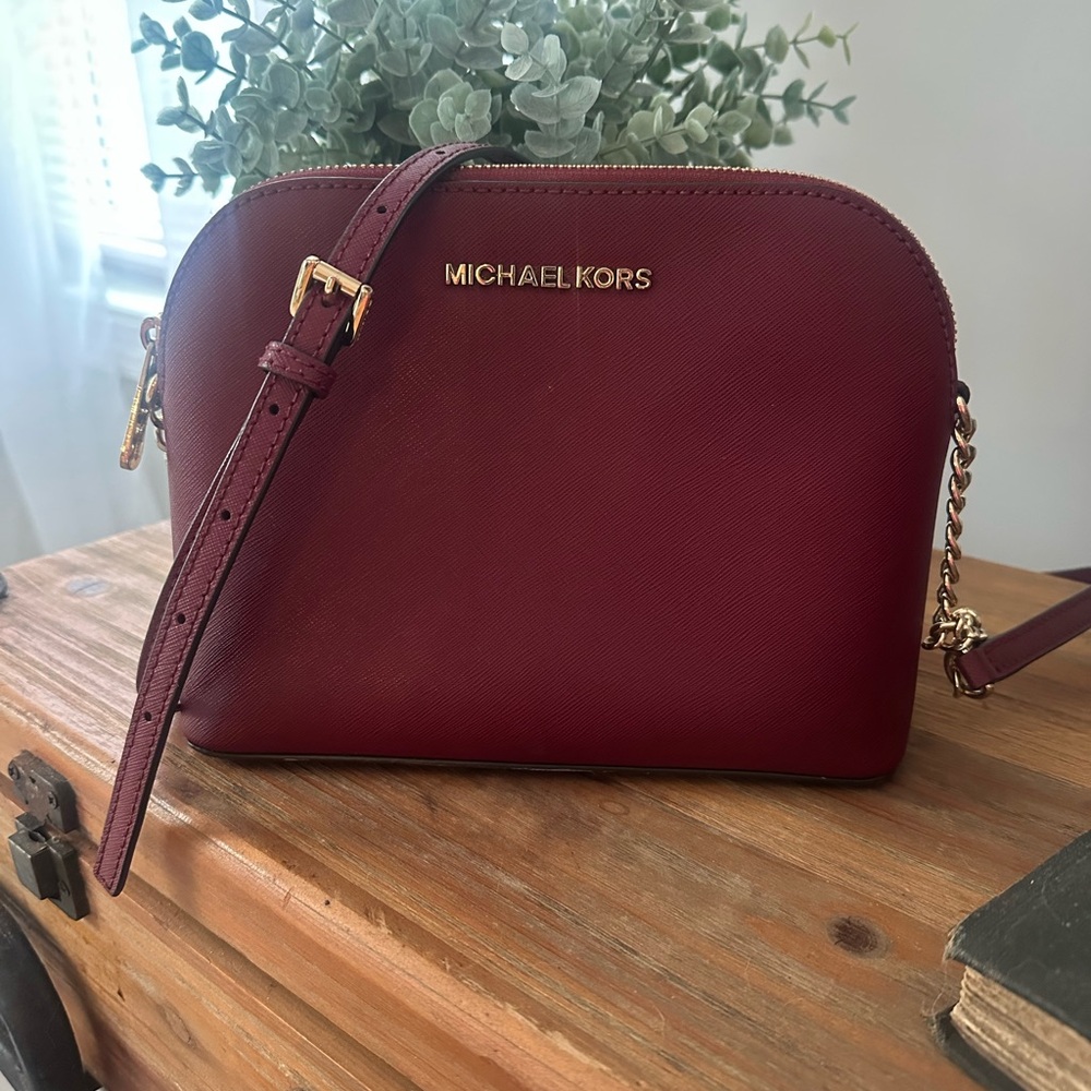 Michael Kors Cindy Dome Crossbody Bag in Saffiano Leather - Picture 3 of 8